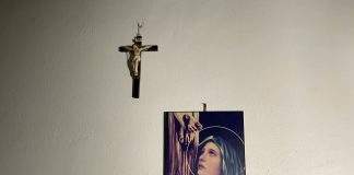 Thinh Lặng Là Niềm Vui