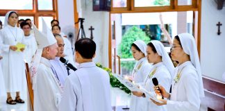 HỒNG ÂN VĨNH KHẤN VÀ NGÂN KHÁNH KHẤN DÒNG