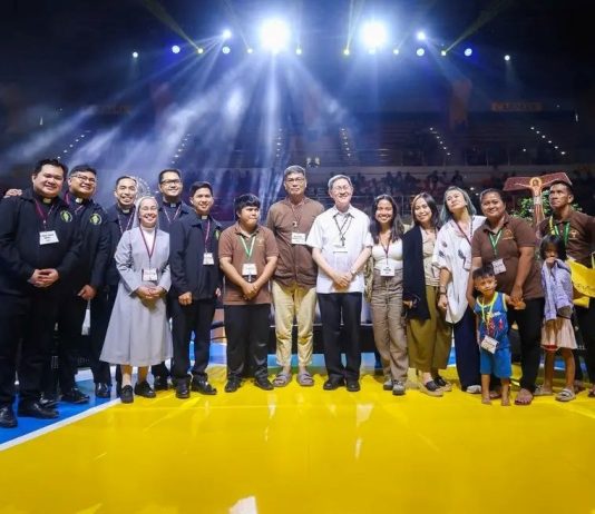 Đức Hồng y Tagle: Niềm tin Thánh Thể phải đưa đến lòng trắc ẩn, tôn trọng con người và thụ tạo
