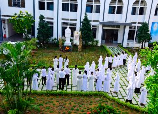 Tỉnh dòng Nữ tỳ Thánh Thể mừng kính Thánh Tổ phụ Phêrô Giulianô Eymard