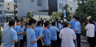 Trường Giáo dục Chuyên biệt Hoàng Mai dâng hoa kính Đức Mẹ, kết thúc tháng Mân Côi